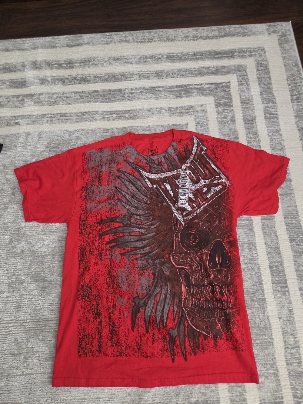 2K TapOut T-shirt size  Large